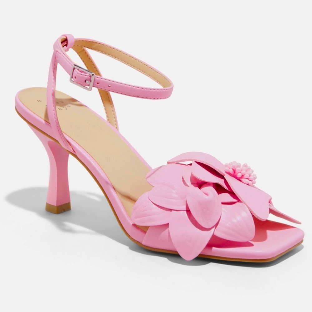 🌸FLORAL WRAP HEELS